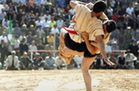 برگزاری مسابقات کشتی با چوخه یادواره شهید رستمی در قوچان