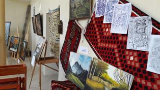 نمایشگاه صنایع دستی و هنرهای تجسمی در کلار دشت