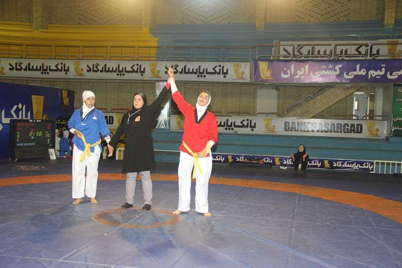 کسب عنوان نخست نماینده فارس در مسابقات انتخابی تیم ملی آلیش بانوان کسب عنوان نخست نماینده فارس در مسابقات انتخابی تیم ملی آلیش بانوان