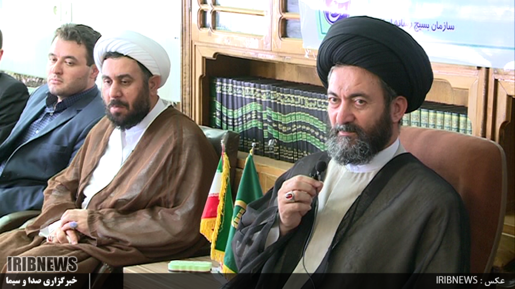 ولایتمداری مهمترین رسالت خبرنگاران و اصحاب رسانه است ولایتمداری مهمترین رسالت خبرنگاران و اصحاب رسانه است