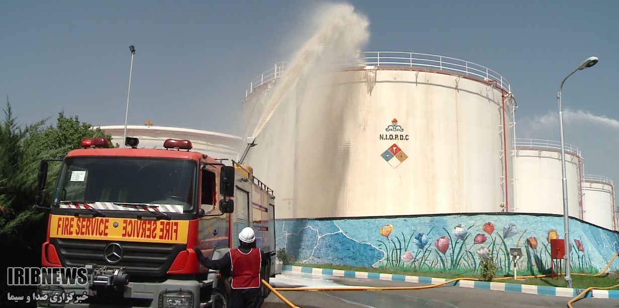 برگزاری مانور اطفاء حریق شرکت ملی پخش فرآورده های نفتی استان