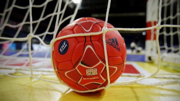 مصاف نماینده فارس با حریفان در دسته برتر هندبال کشور