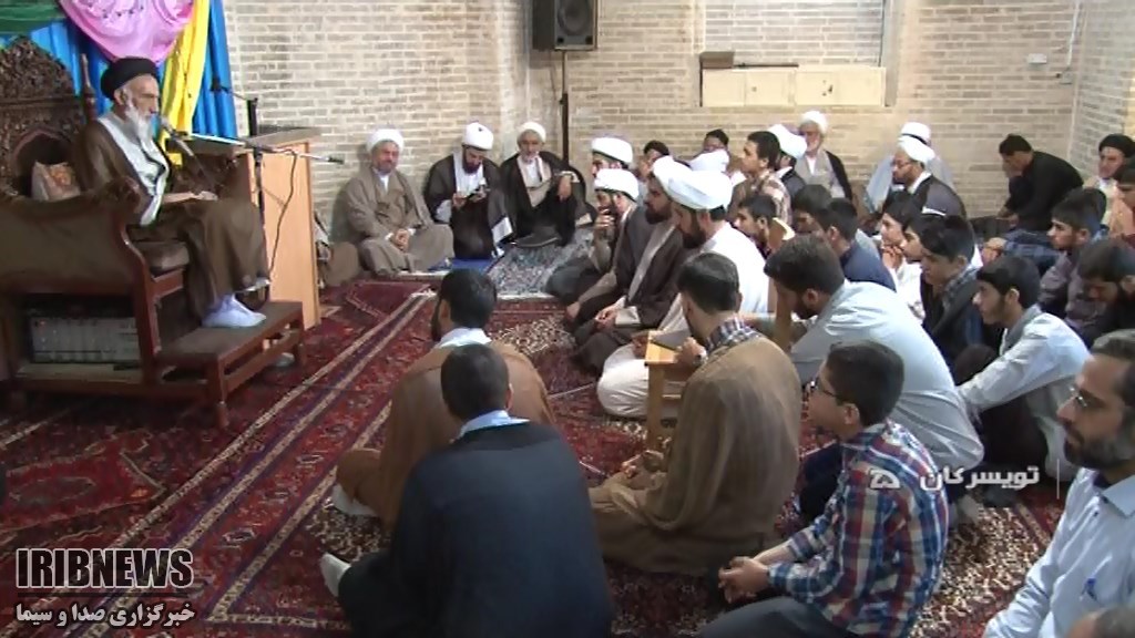 معرفی مدیر جدید حوزه علمیه تویسرکان