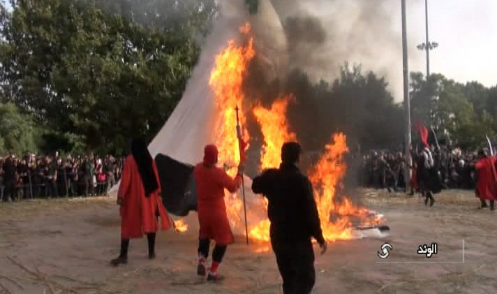 برپایی آیین خیمه سوزان در عصر عاشورا+فیلم