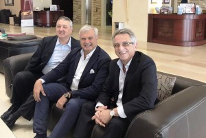 نایب رئیس فینا و هیات همراه به ایران رسیدند نایب رئیس فینا و هیات همراه به ایران رسیدند