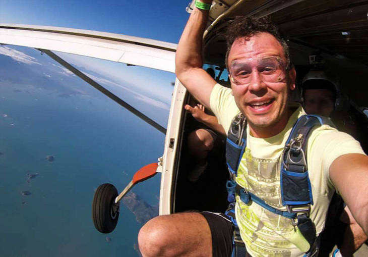 این طب سلفی گرفتن هم واگیر دار است این طب سلفی گرفتن هم واگیر دار است