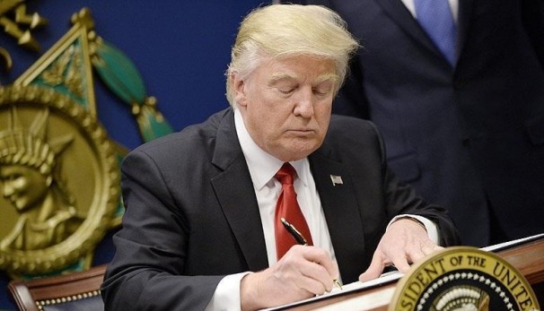 اعمال محدویت جدید ورود به آمریکا برای اتباع 8 کشور