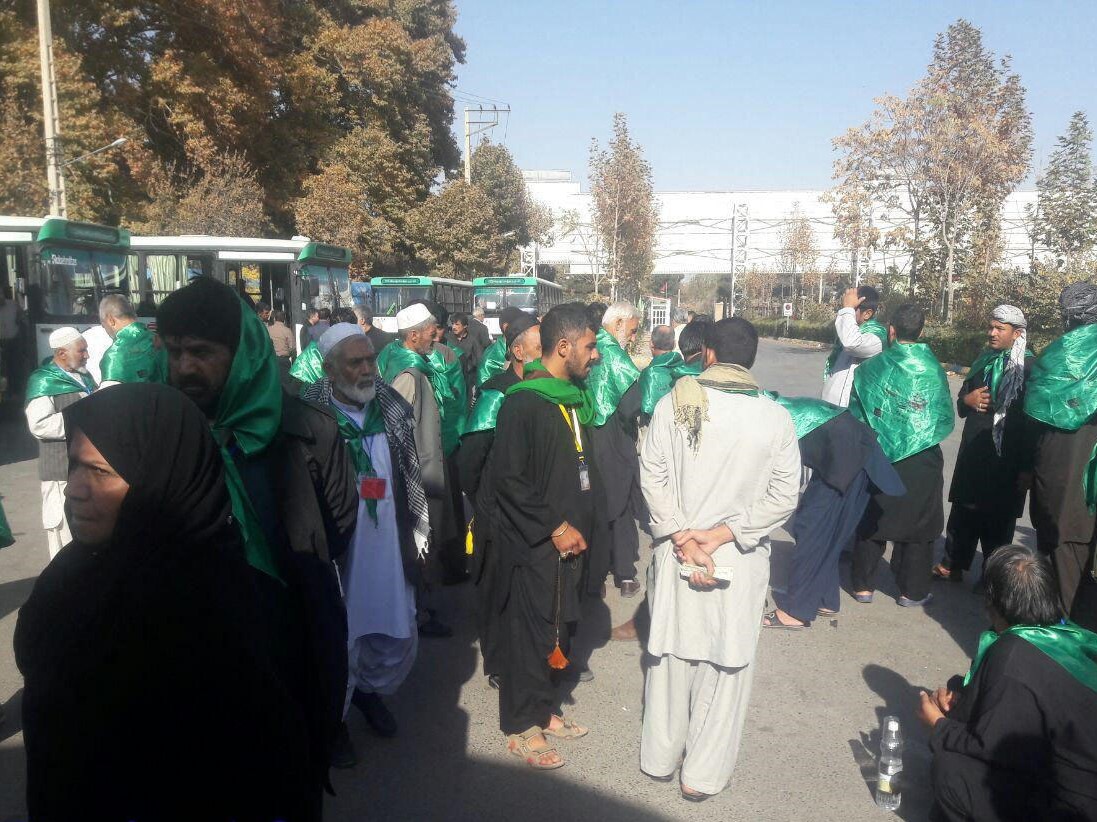 ورود 2000 زائر افغان به مشهدالرضا برای اعزام به کربلا