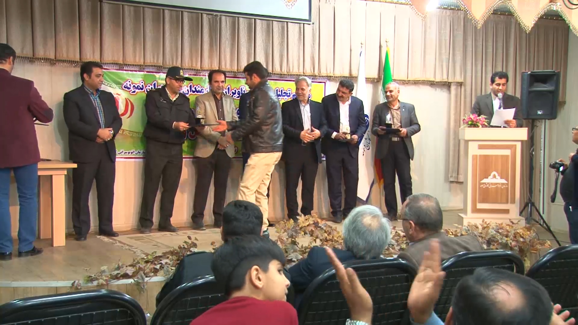 خبرهای برگزیده شهرستان ها 25 آذر