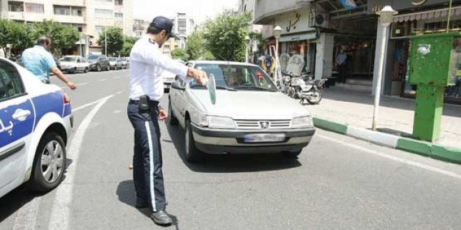 اجرای طرح کنترل آرایشگاه های مردانه در اصفهان اجرای طرح کنترل آرایشگاه های مردانه در اصفهان