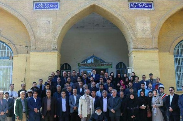 برگزاری مراسم نکوداشت استاد اخویان هنرمند آجر تراش نیشابور