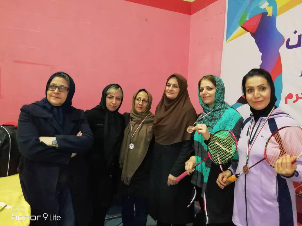 درخشش بانوان گیلانی در رقابت های بدمینتون کشور