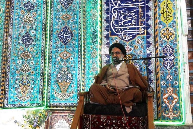 لزوم اتحاد مردم برای مقابله با فتنه انگیزی لزوم اتحاد مردم برای مقابله با فتنه انگیزی