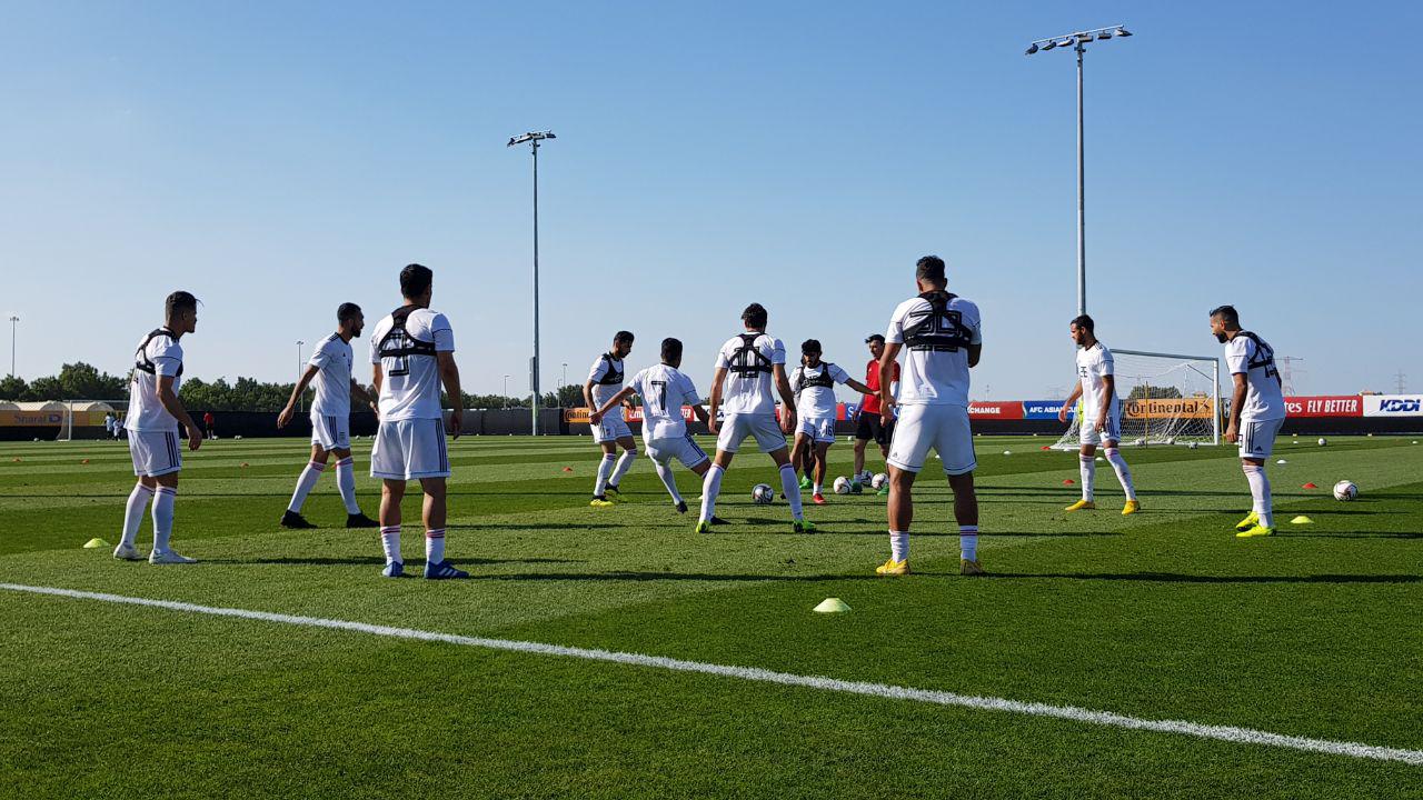 تمرین ملی پوشان فوتبال در زمین کریکت برگزار شد