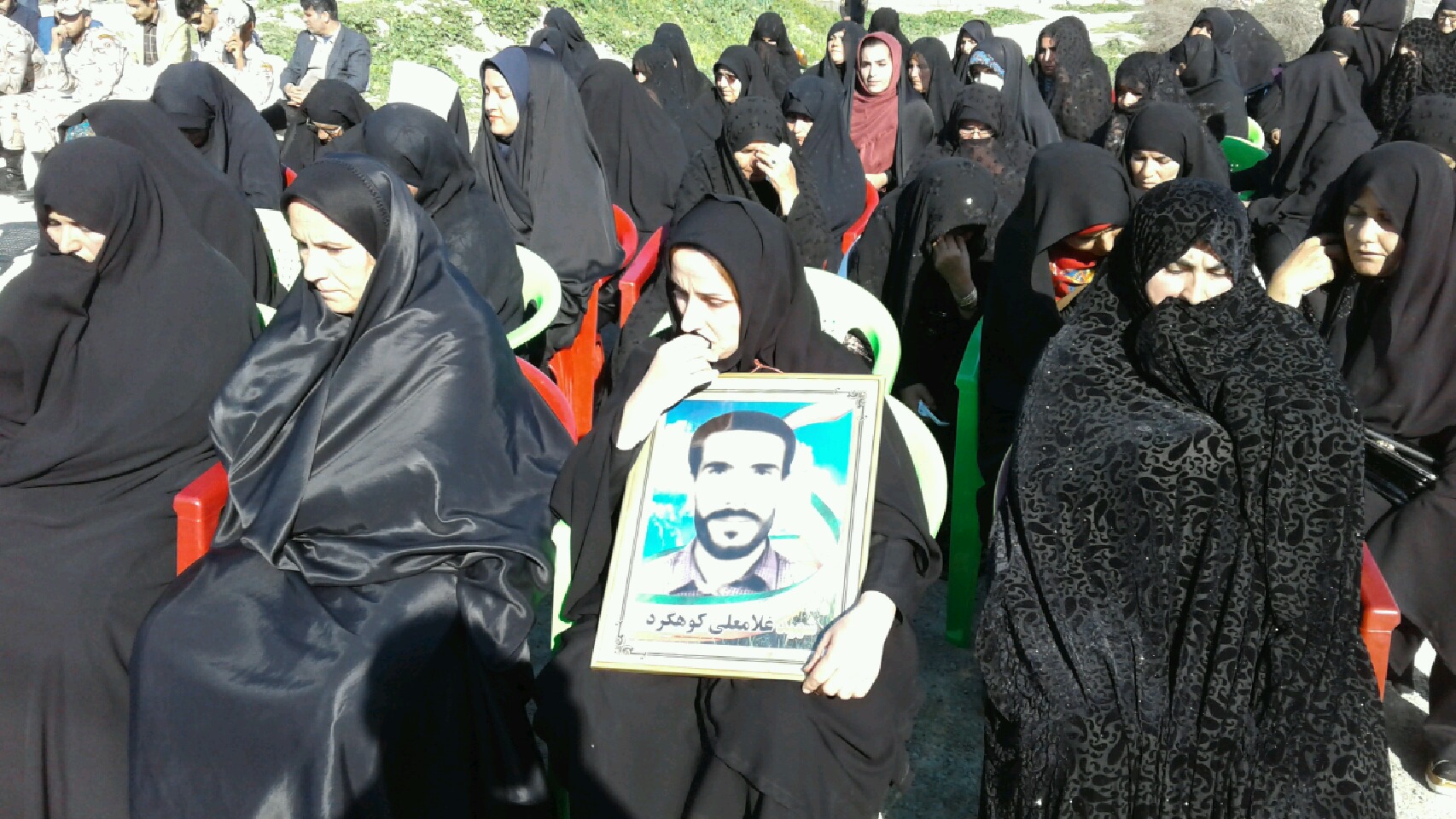 برگزاری یادواره شهید آبروی محله در لنده