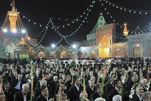 حرم مطهر رضوی در شب میلاد جوادالائمه (ع) گلباران می شود
