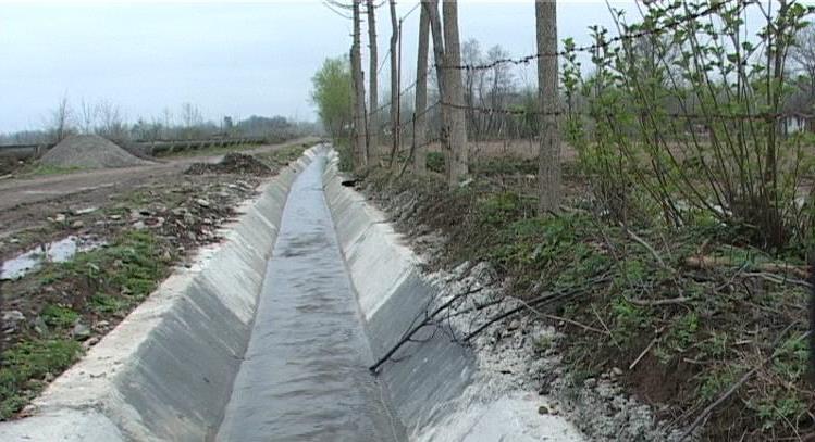 رها سازی 140 میلیون متر مکعب آب از سد سپیدرود رها سازی 140 میلیون متر مکعب آب از سد سپیدرود