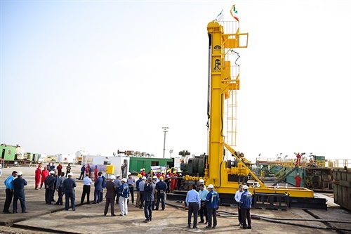 طراحی و نصب پمپ درون‌چاهی میله‌ای مکشی ساخت داخل