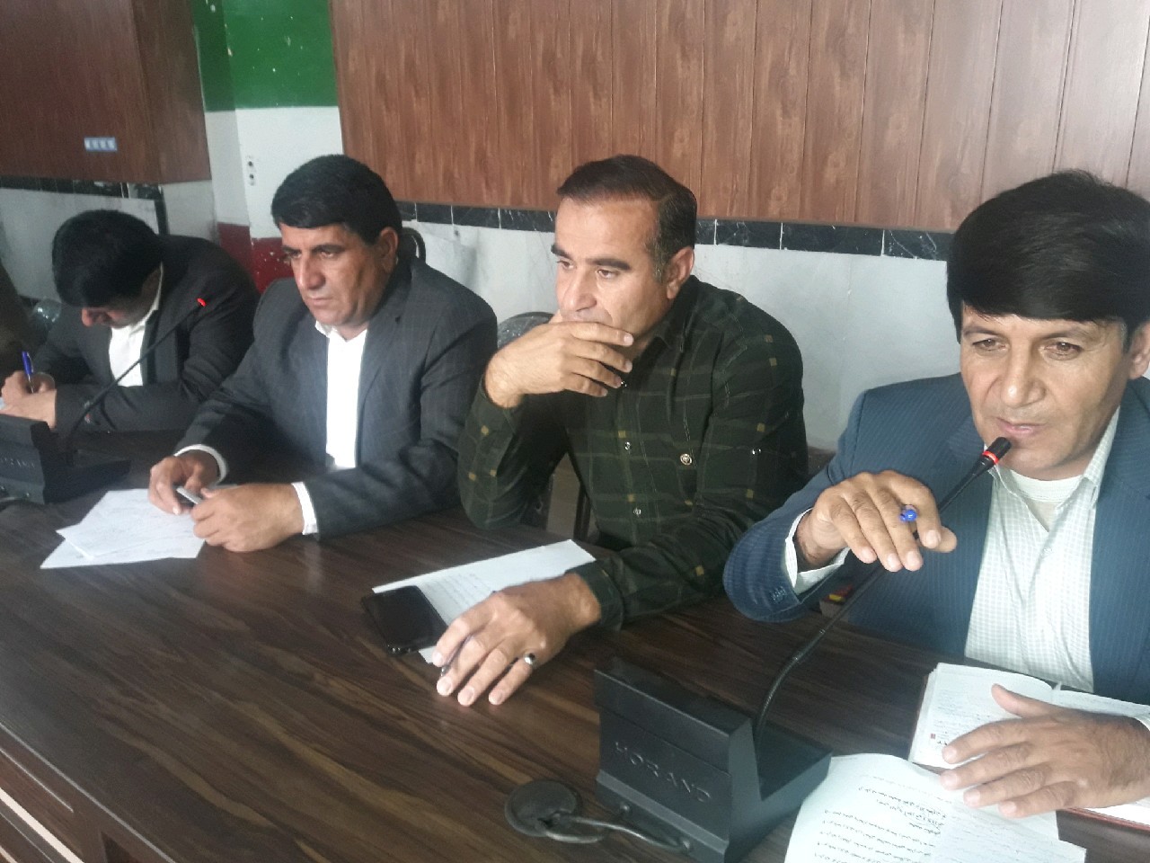 تجلیل از معلمان برتر در چاروسا 