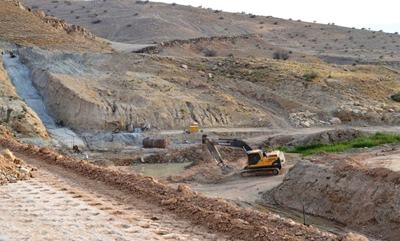 تبدیل ۳۵۰ هکتار اراضی دیم به آبی در کهگیلویه با ایجاد سد خاکی کوهبرد