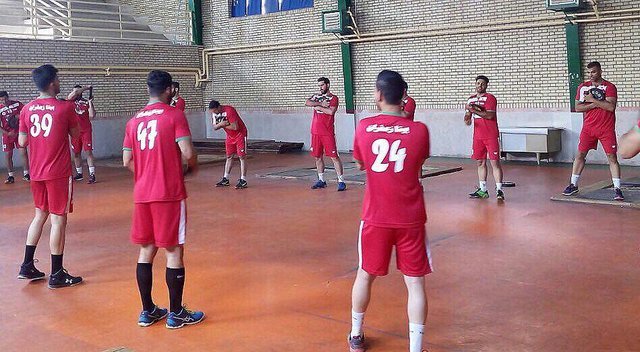 اردوی تیم ملی هندبال با حضور بازیکنان نفت وگاز گچساران