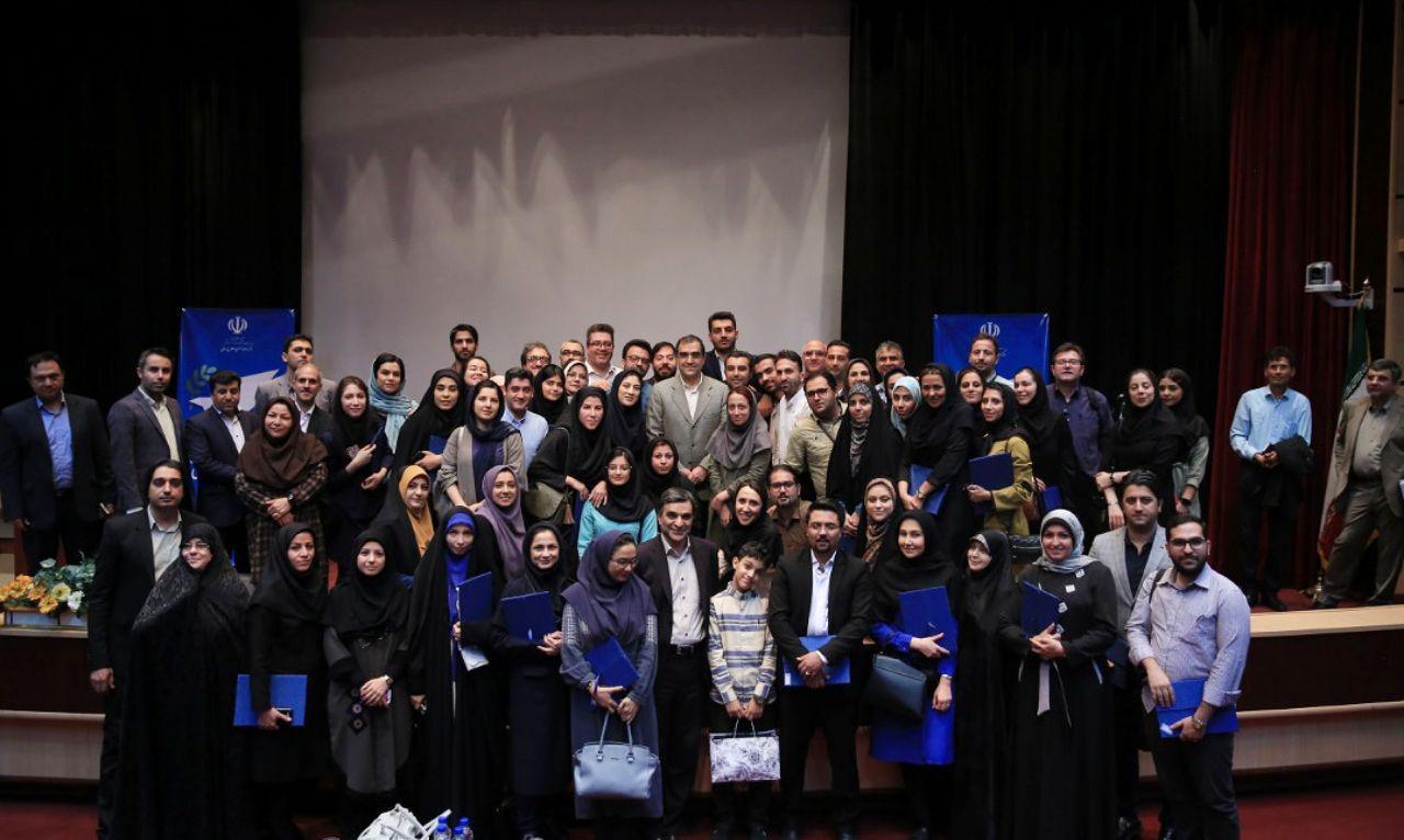 به نقد عالمانه خبرنگاران نیاز داریم