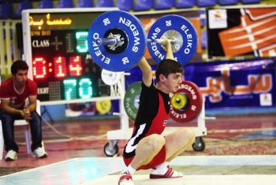 وزنه برداران فارس موفق در مسابقات نوجوانان کشور وزنه برداران فارس موفق در مسابقات نوجوانان کشور