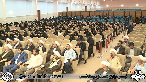 لزوم ارتقا توان علمی، تهذیبی و تبلیغی طلاب خواهر در جامعه
