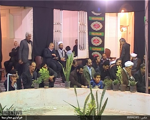 آئین سنتی روضه خوانی در حسینیه ایران