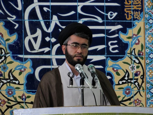 ایستادگی مقابل دشمن در شرایط سخت درس قیام عاشورا