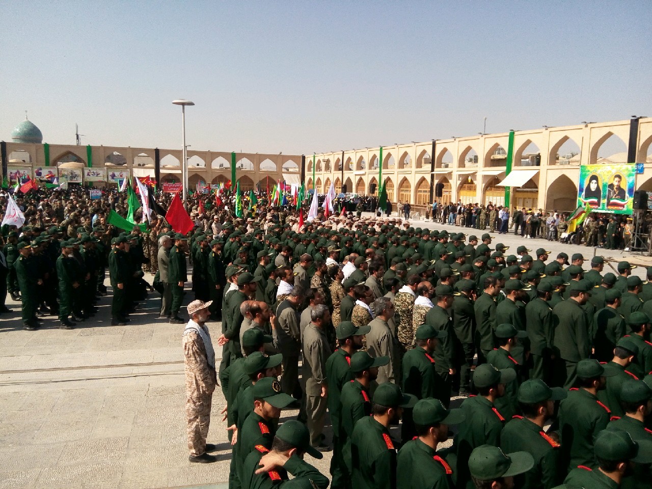 نمایش اقتدار با حضور 30 هزار نفر از نیروهای بسیج اصفهان
