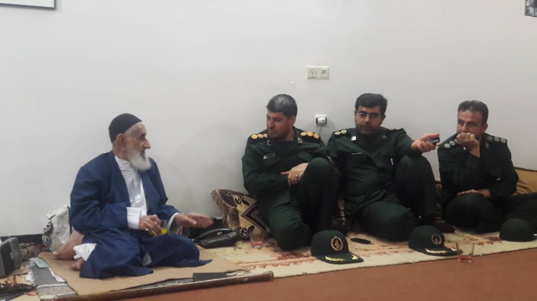 سپاه پاسداران حافظ امنیت و زنده کننده امید در دل مردم