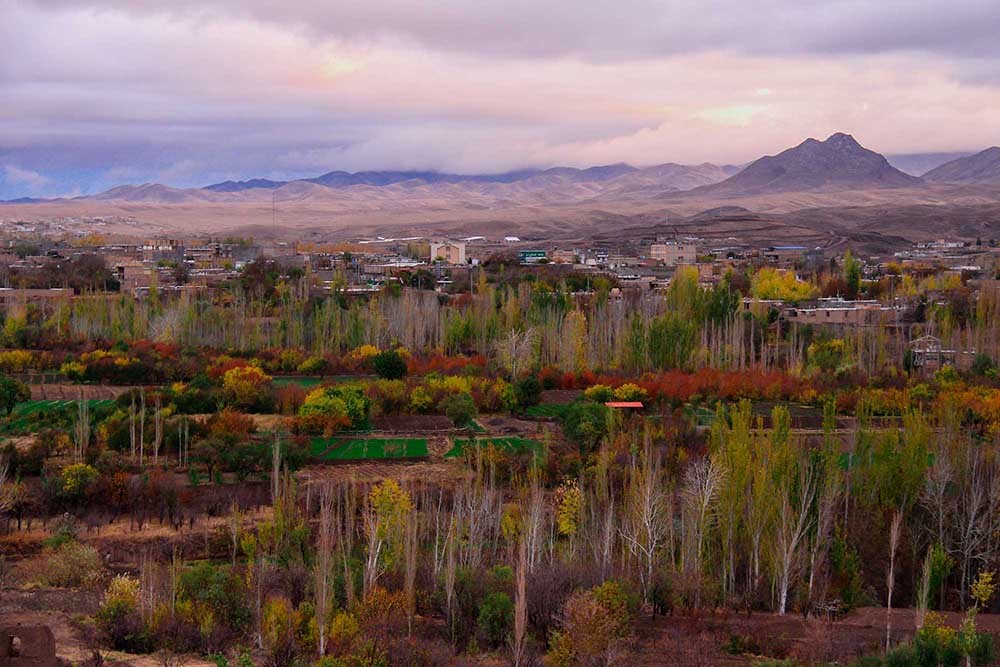 طبیعت گردی پاییزی در ریوش کوهسرخ | خبرگزاری صدا و سیما