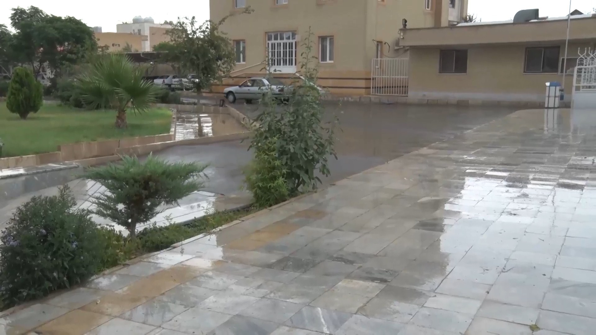 کاهش هفت درجه ای دمای هوا در آران وبیدگل