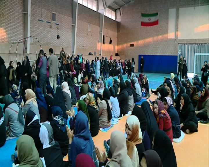 ورزش صبحگاهی بانوان با طعم هندوانه شب یلدا