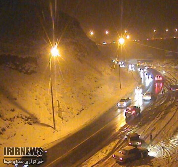 کولاک برف و باران در جاده های استان زنجان