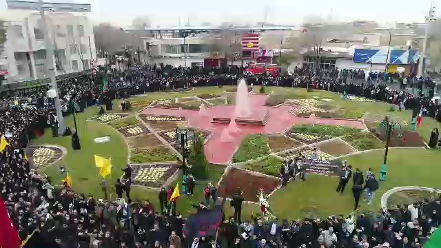 اجتماع بزرگ مردمی خمینی شهر در میدان امام خمینی(ره) | خبرگزاری صدا و سیما