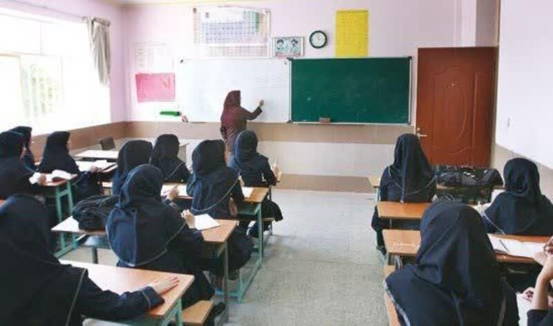 تحصیل ۶۴ درصد دانش آموزان متوسطه دوم کشور در رشته های نظری
