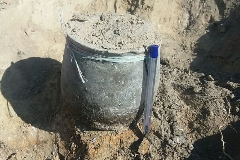 کشف ظرف سفالی مربوط به هزاره سوم