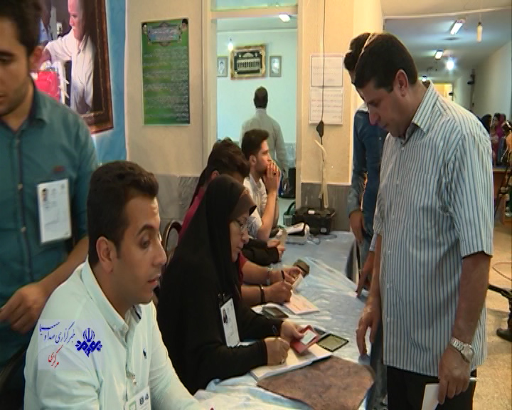 تنور گرم انتخابات و شور و نشاط انتخاباتی تنور گرم انتخابات و شور و نشاط انتخاباتی