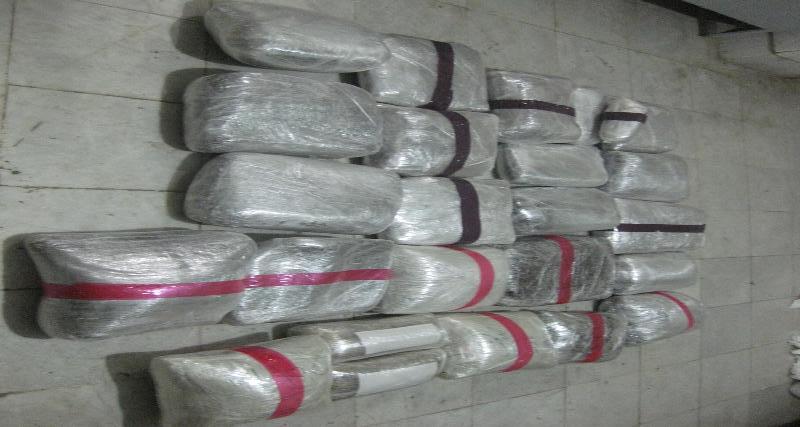 توقیف محموله 121 کيلویی تریاک در نائين توقیف محموله 121 کيلویی تریاک در نائين