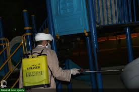 ضدعفونی معابر ماکو با همت جوانان