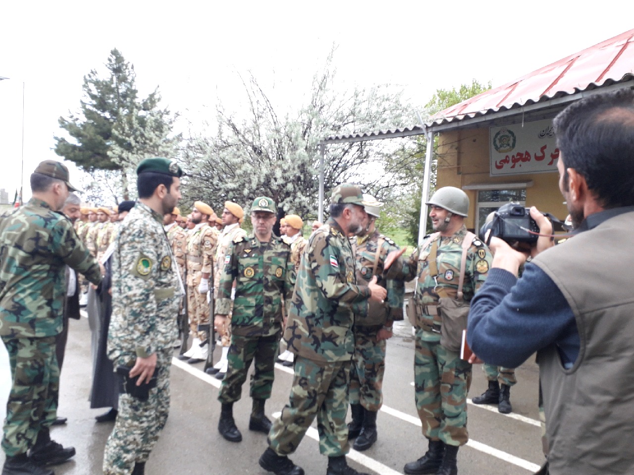 نماد ارتش نماد عزت و اقتدار نظام اسلامی نماد ارتش نماد عزت و اقتدار نظام اسلامی