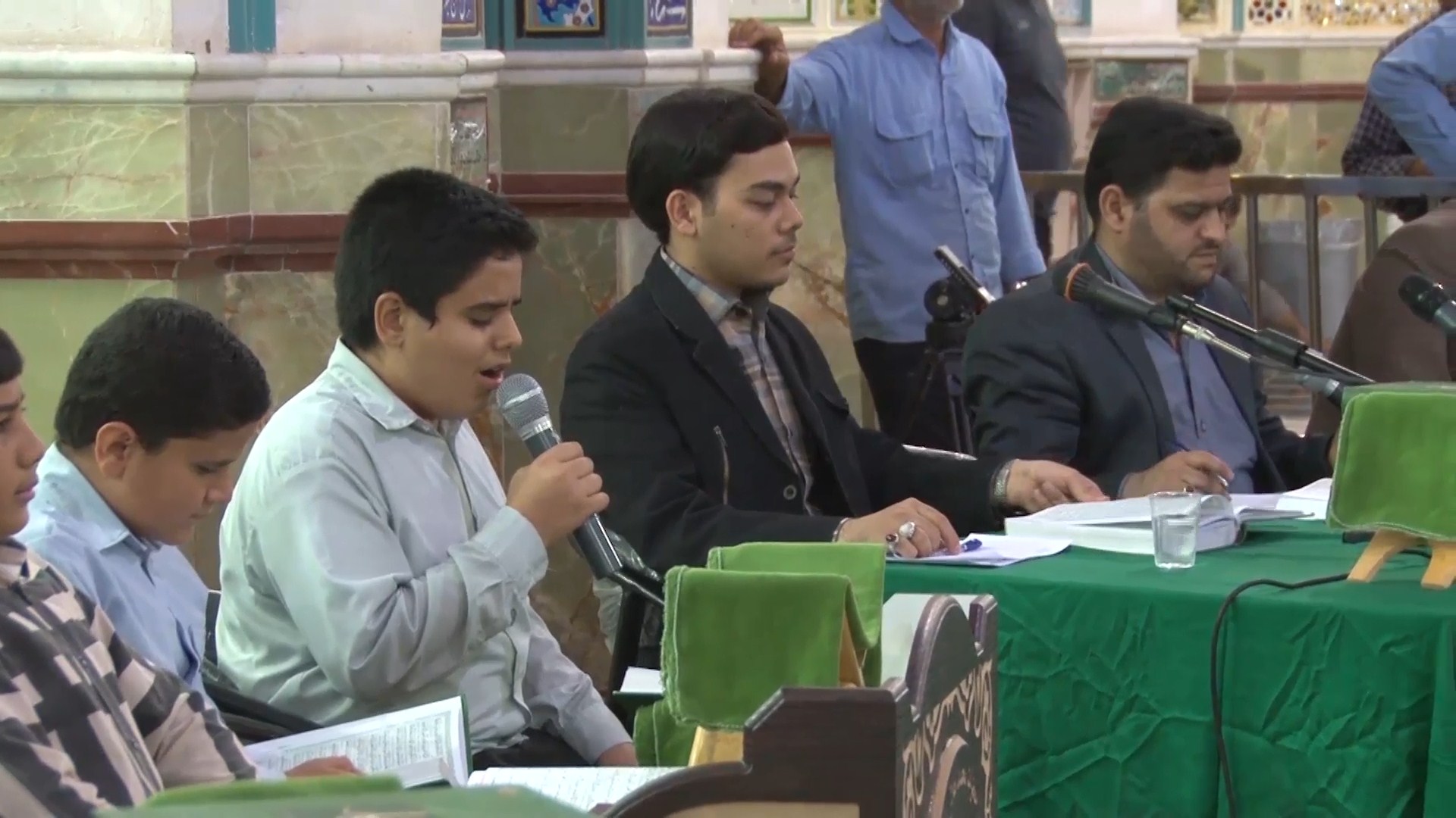 راهیابی 10 دانش آموز آران و بیدگی به مرحله کشوری سی و هفتمین دوره مسابقات نهایی قرآن استان اصفهان