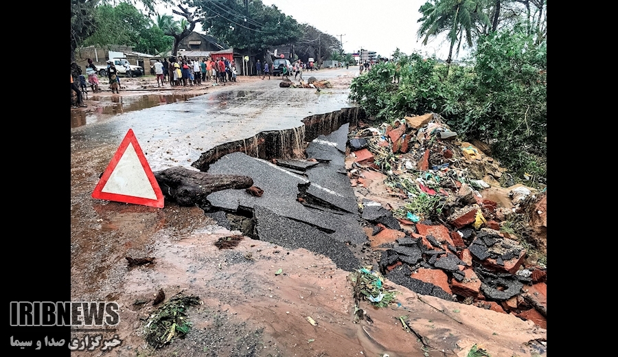 از رصد ناو آمريکايي در خليج فارس تا تظاهرات در ليبي