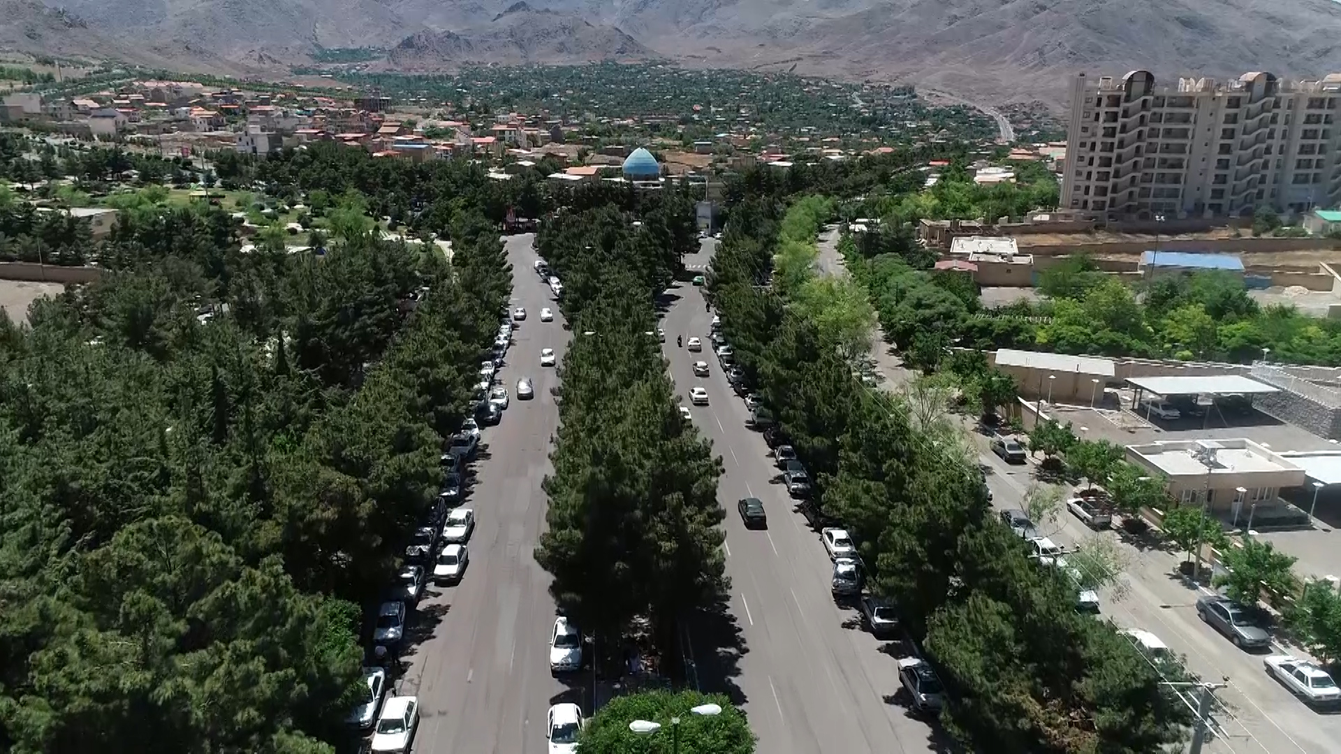 استقبال گردشگران داخلی و خارجی از شهر قمصر | خبرگزاری صدا و سیما