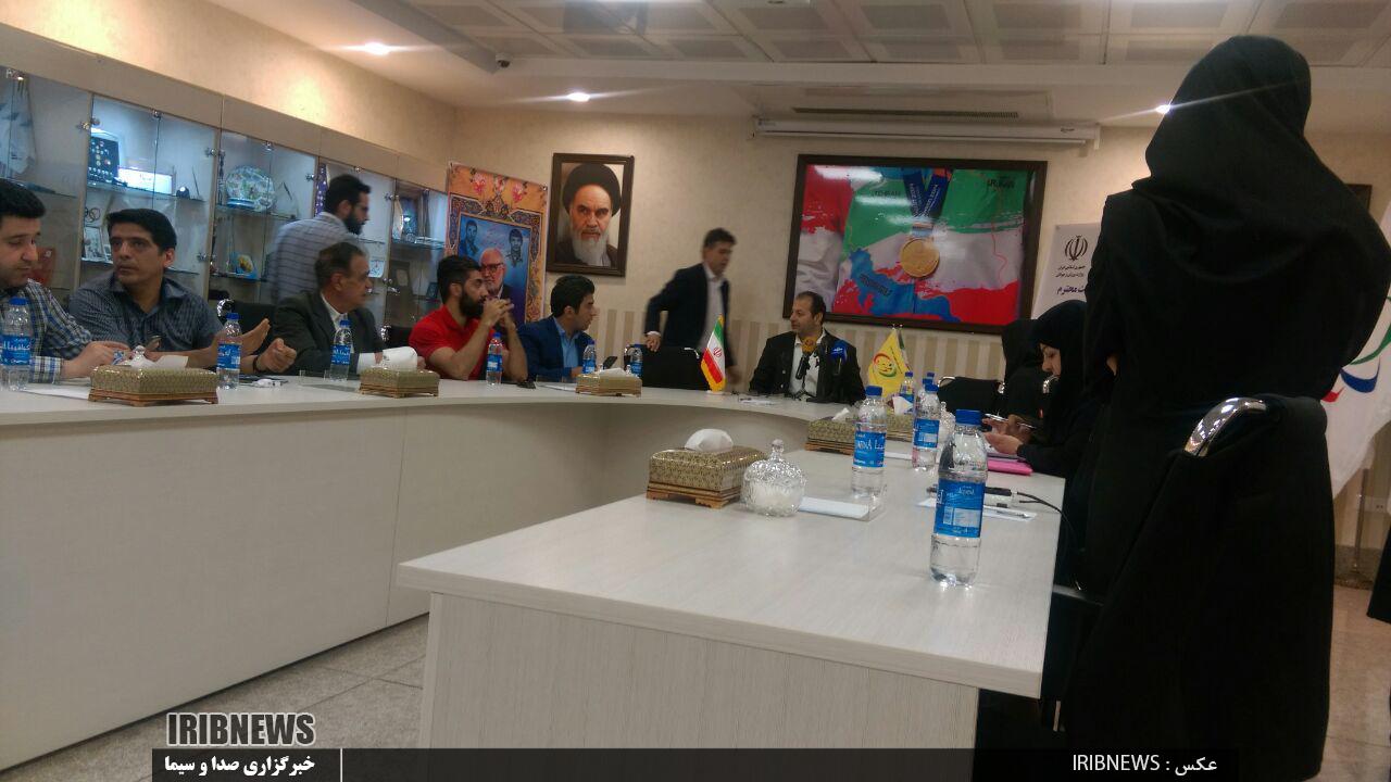 به کارگیری رایگان بازنشستهها در فدراسیون هاکی! به کارگیری رایگان بازنشستهها در فدراسیون هاکی!