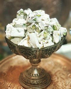 شیرینی معروف اصفهان دوباره خندان به بازار آمد