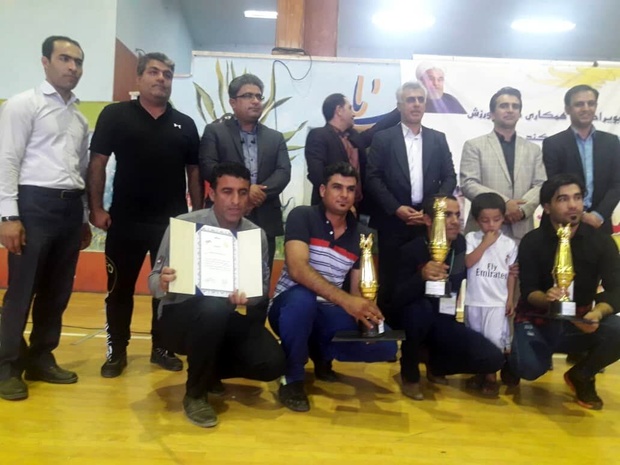 دیشموک قهرمان المپیاد ورزشی روستایی استان