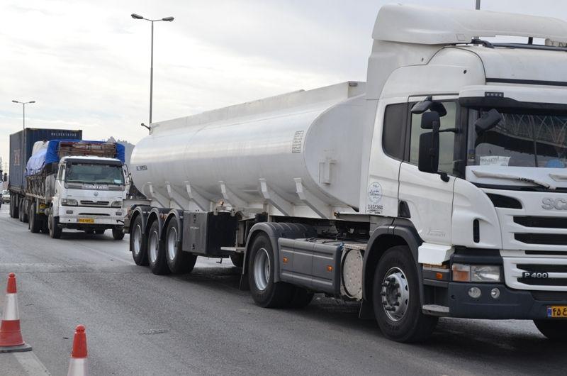 توقیف سوخت قاچاق در اردکان توقیف سوخت قاچاق در اردکان